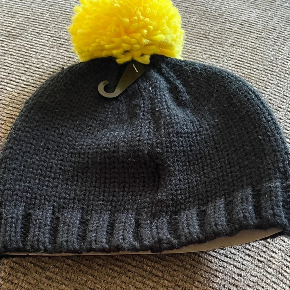 Smiley Emoji Black Yellow Pom-Pom Hat